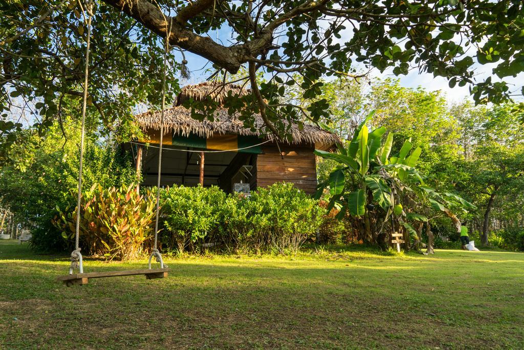 Rabbit Bungalow Koh Phayam Exterior photo