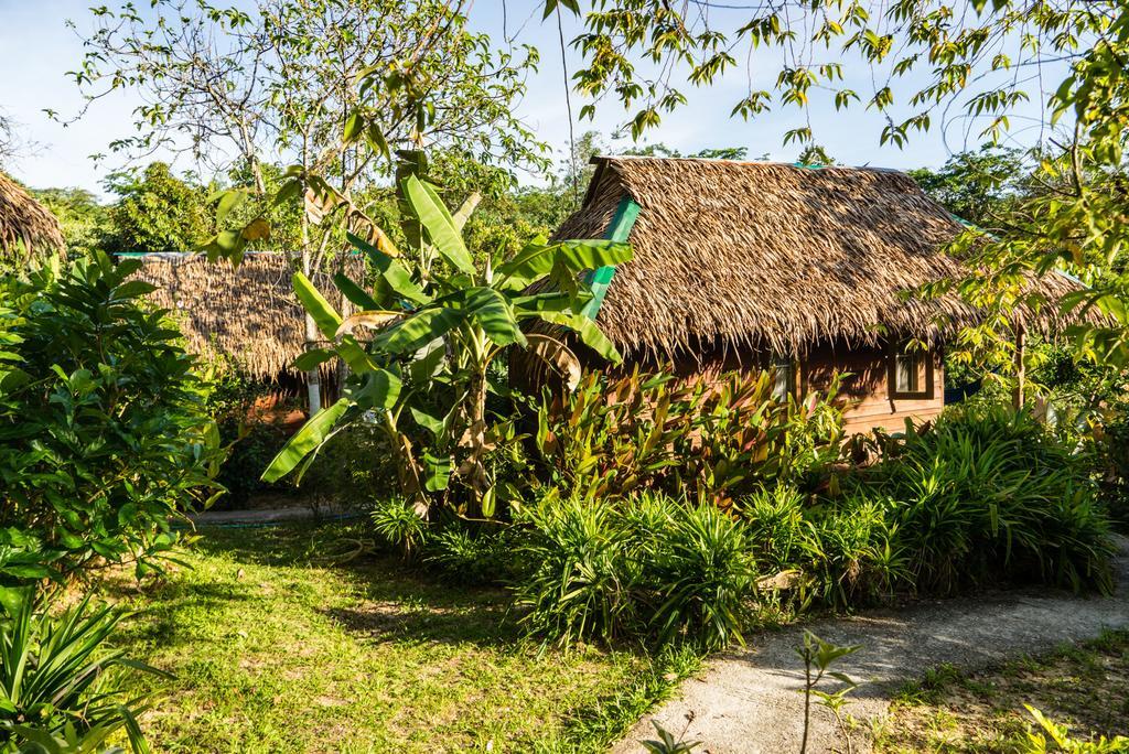 Rabbit Bungalow Koh Phayam Exterior photo
